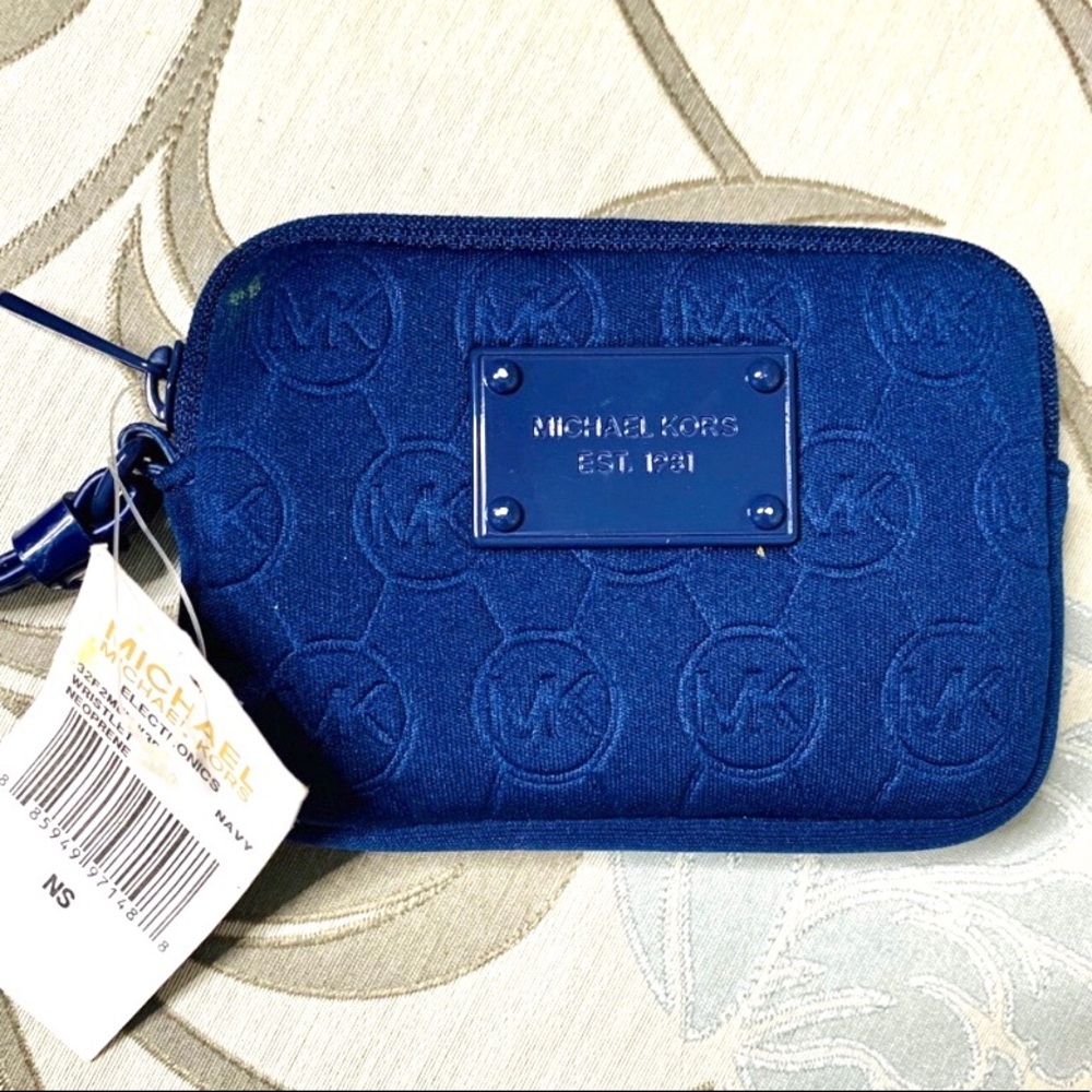 MICHAEL KORS NAVY WALLET